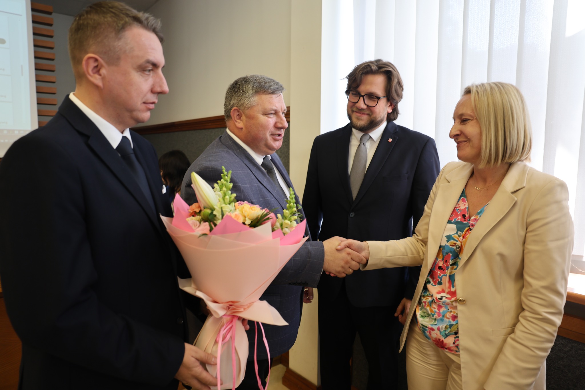 Prezydent Piotrkowa Trybunalskiego z absolutorium i wotum zaufania