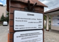 Koniec bezpłatnego parkowania przed szpitalem w Łowiczu
