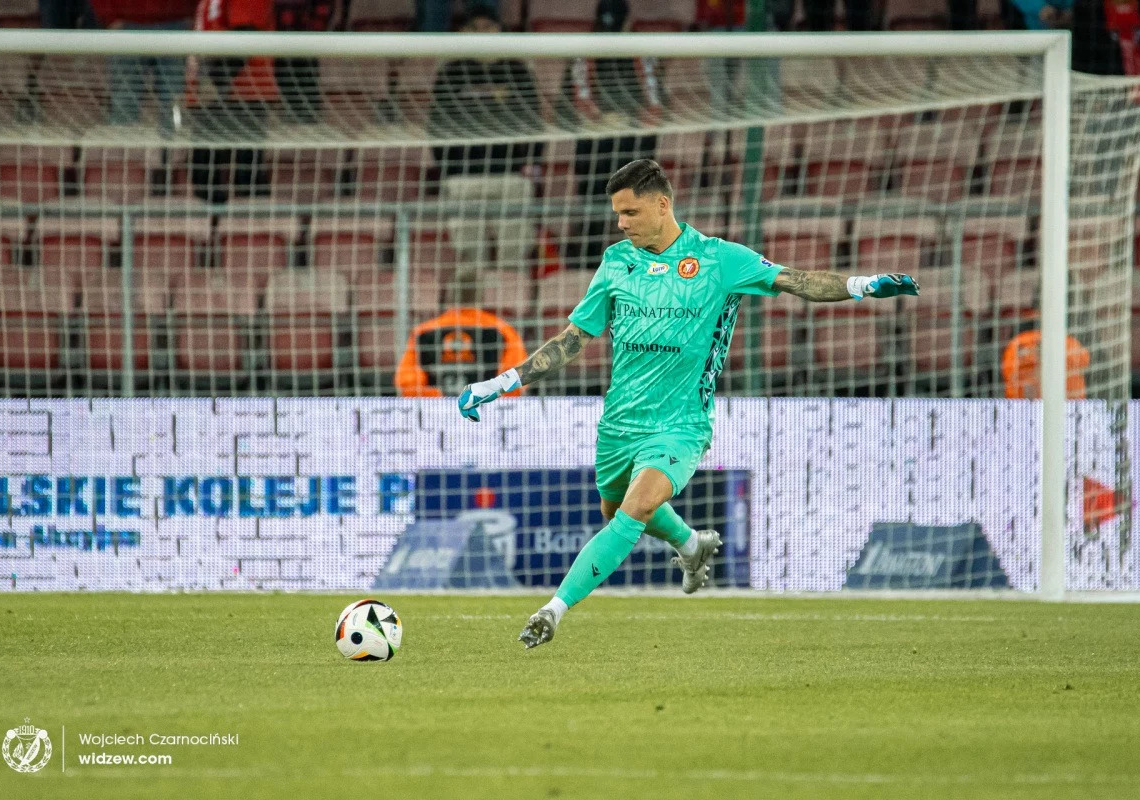 Transferowy hit w 1. Lidze? Rafał Gikiewicz może trafić do Unii Skierniewice 1 Rafał Gikiewicz trafi do Unii Skierniewice?
