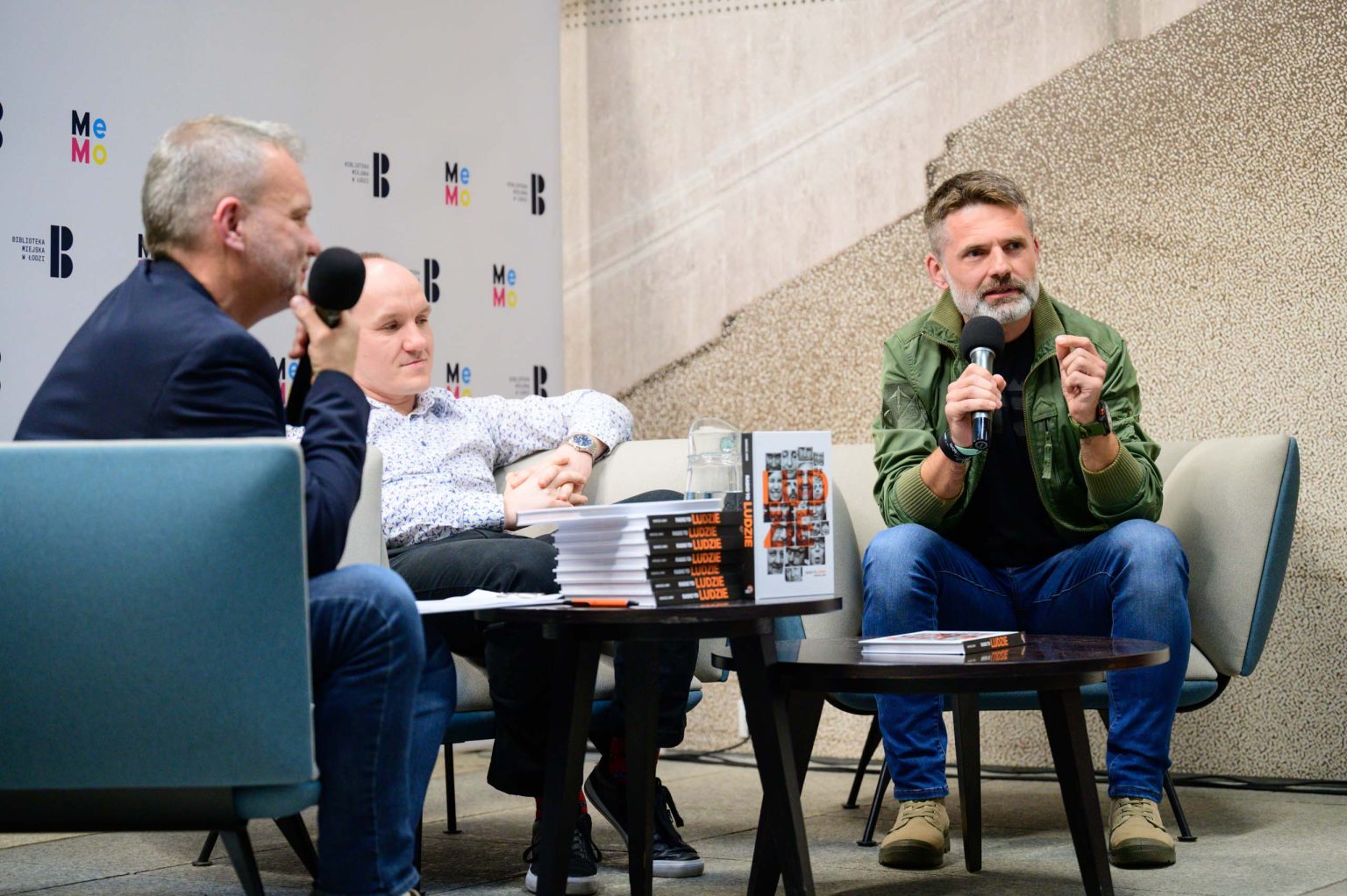 Ksiazka Radio to ludzie w Bibliotece Memo fot Sebastian Szwajkowski 36