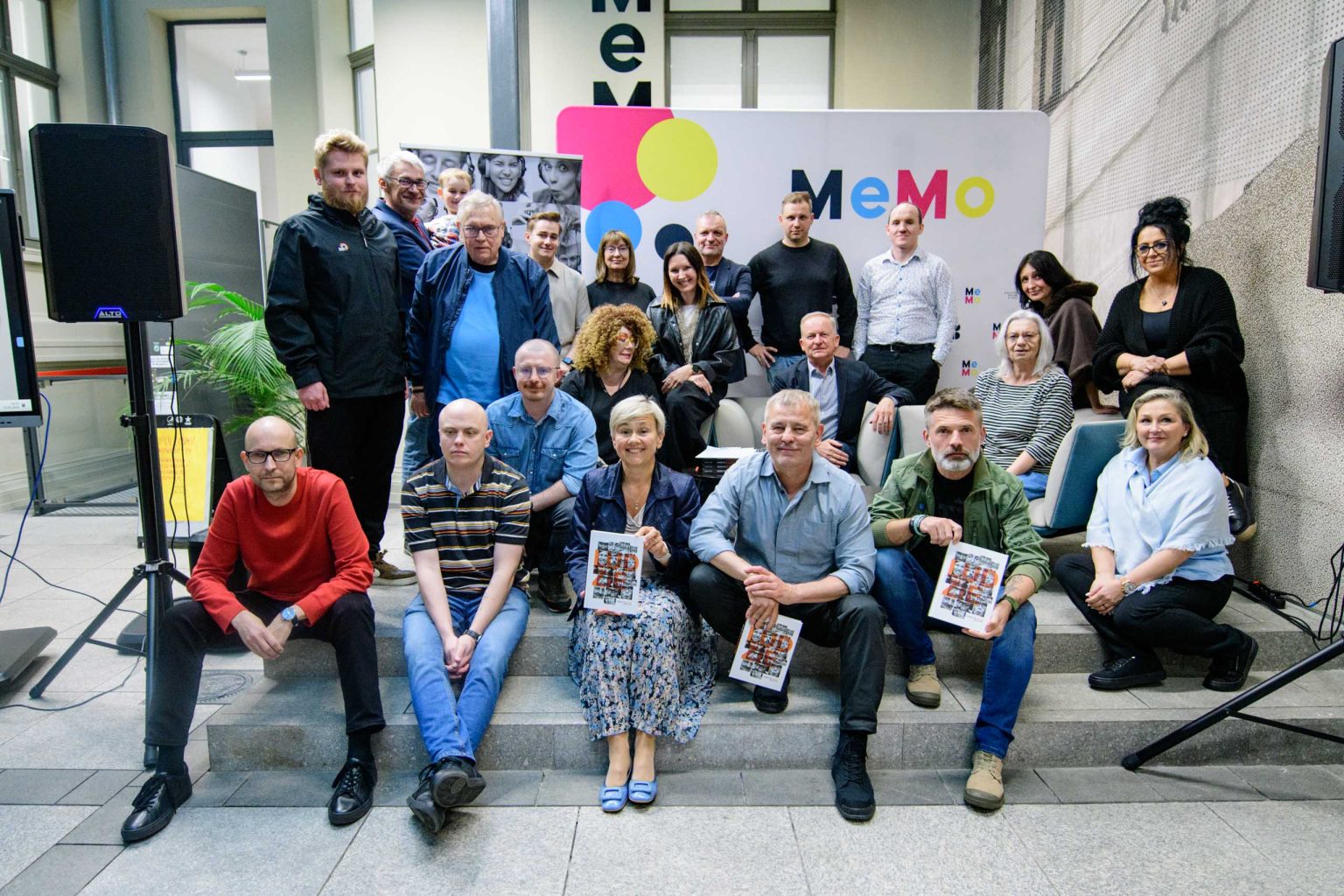 Ksiazka Radio to ludzie w Bibliotece Memo fot Sebastian Szwajkowski 5