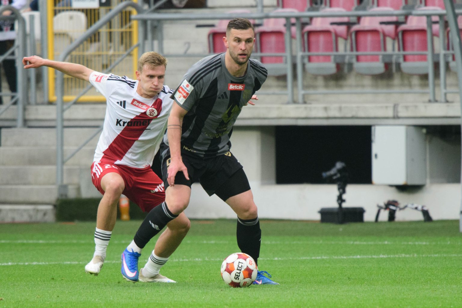 ŁKS Łódź vs Pogoń Grodzisk fot Sebastian Szwajkowski_6 LKS Lodz vs Pogon Grodzisk fot Sebastian Szwajkowski 6