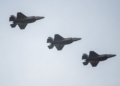 Laserem oślepił pilotów w Łasku. Niebezpieczny incydent na wojskowym lotnisku 2 Myśliwce F-35 w Łasku