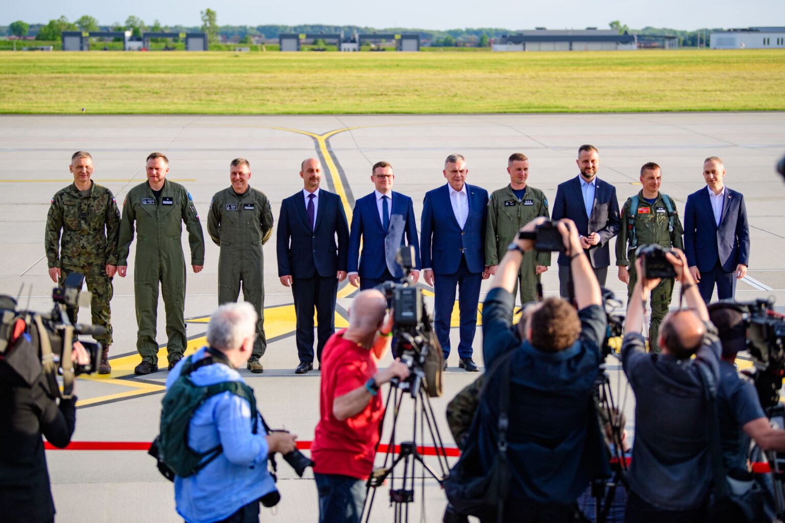 Ladowanie pierwszych F35 w Bazie w Lasku fot Sebastian Szwajkowski 6 2