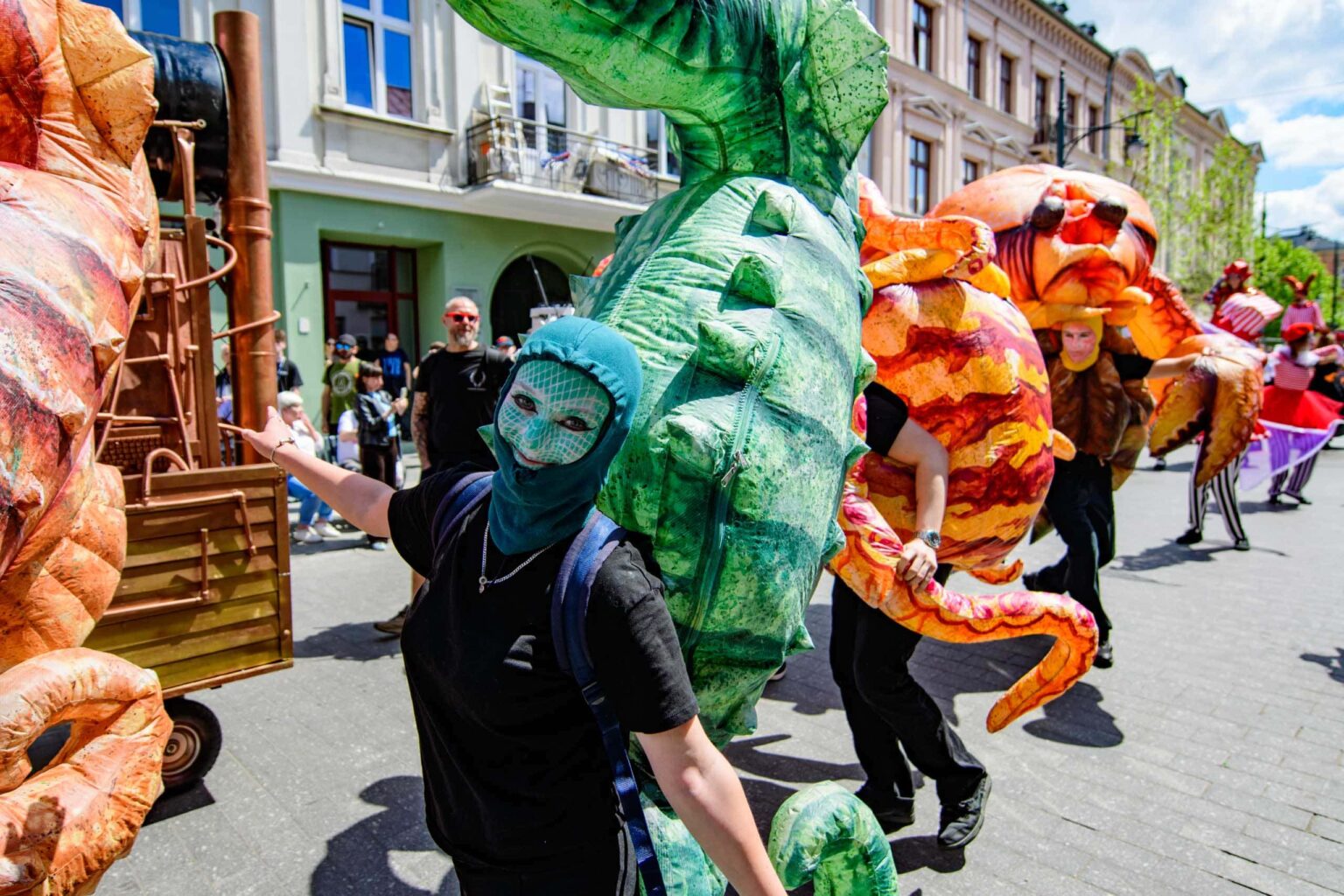 Parada z okazji 20 lat Manufaktury fot Sebastian Szwajkowski Parada z okazji 20 lat Manufaktury fot Sebastian Szwajkowski 1