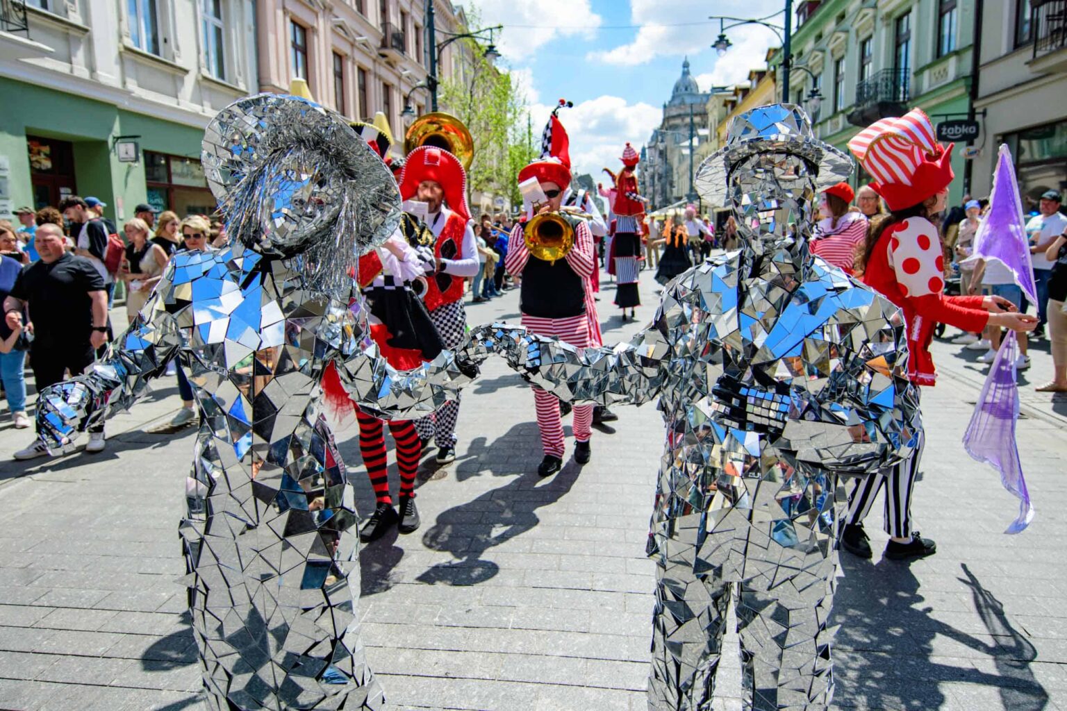 Parada z okazji 20 lat Manufaktury fot Sebastian Szwajkowski_1 Parada z okazji 20 lat Manufaktury fot Sebastian Szwajkowski 1