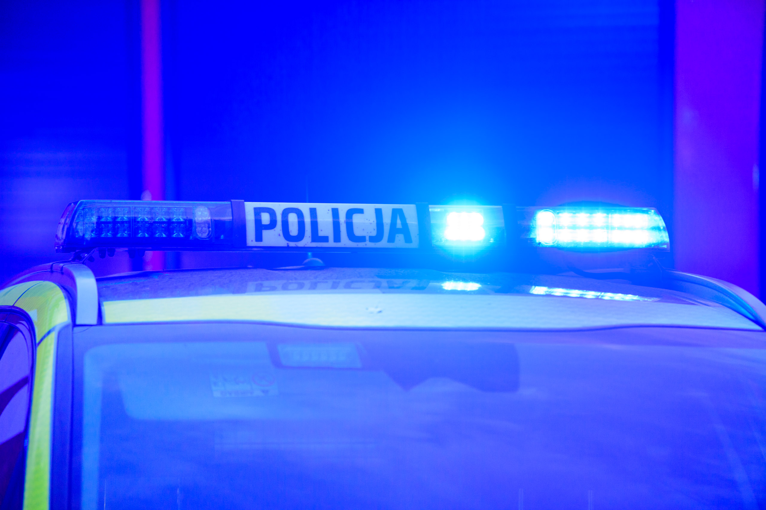 Obnażali się przed kobietami w centrum Łowicza. Policja szuka sprawców