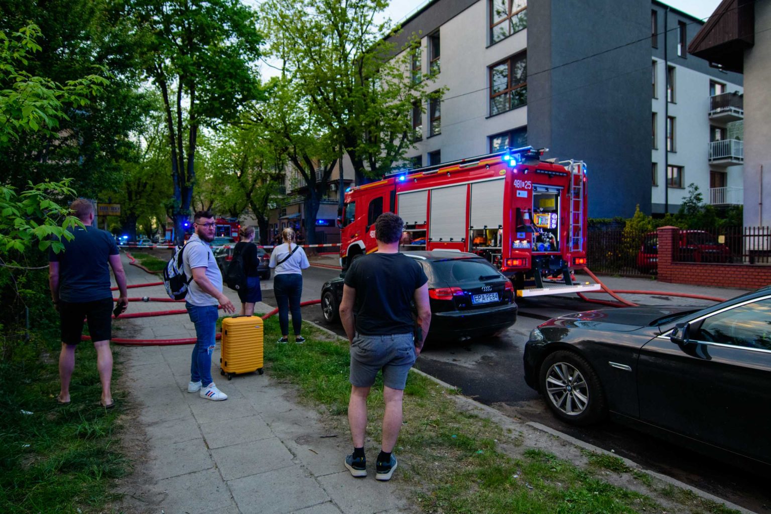 Pożar bloku w Pabianicach fot Sebastian Szwajkowski_5 Pozar bloku w Pabianicach fot Sebastian Szwajkowski 5