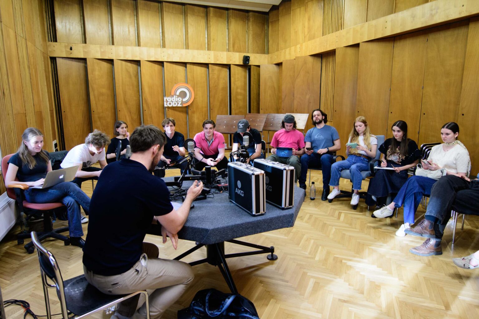 Słuchowisko Wesele w Radiu Łódź fot Sebastian Szwajkowski Sluchowisko Wesele w Radiu Lodz fot Sebastian Szwajkowski