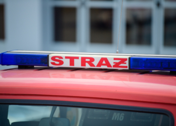 Tragiczny pożar mieszkania w Łodzi. Nie żyją dwie osoby, 7 ewakuowanych