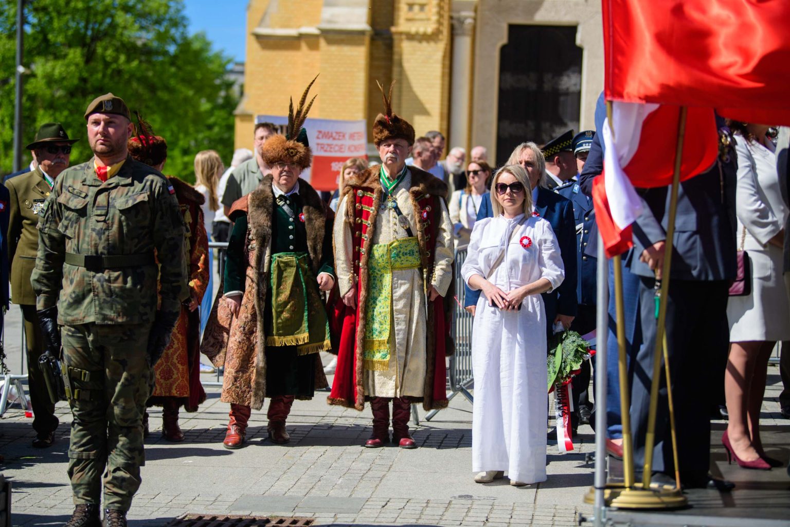 Swieto Konstytucji 3 Maja oficjalne uroczystosci przed katedra fot Sebastian Szwajkowski 14