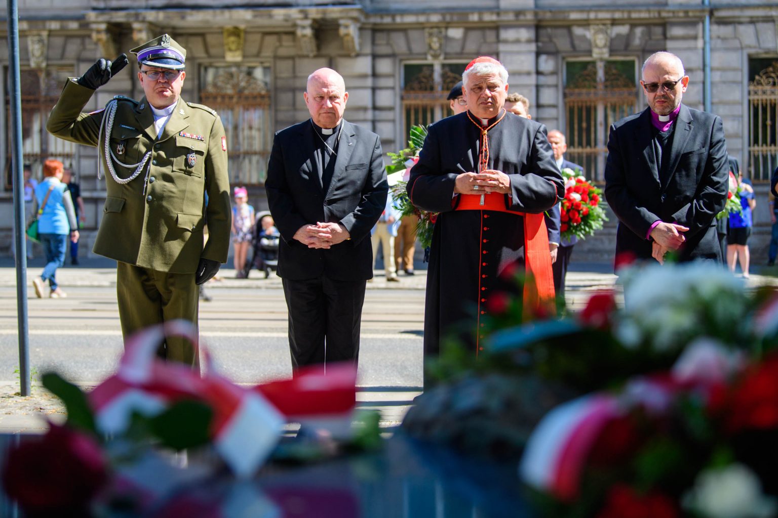 Swieto Konstytucji 3 Maja oficjalne uroczystosci przed katedra fot Sebastian Szwajkowski 24