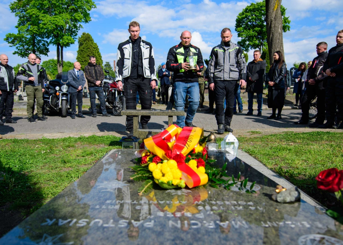Weterani na motocyklach oddali hołd poległym żołnierzom. Rajd dotarł do Łodzi [ZDJĘCIA]