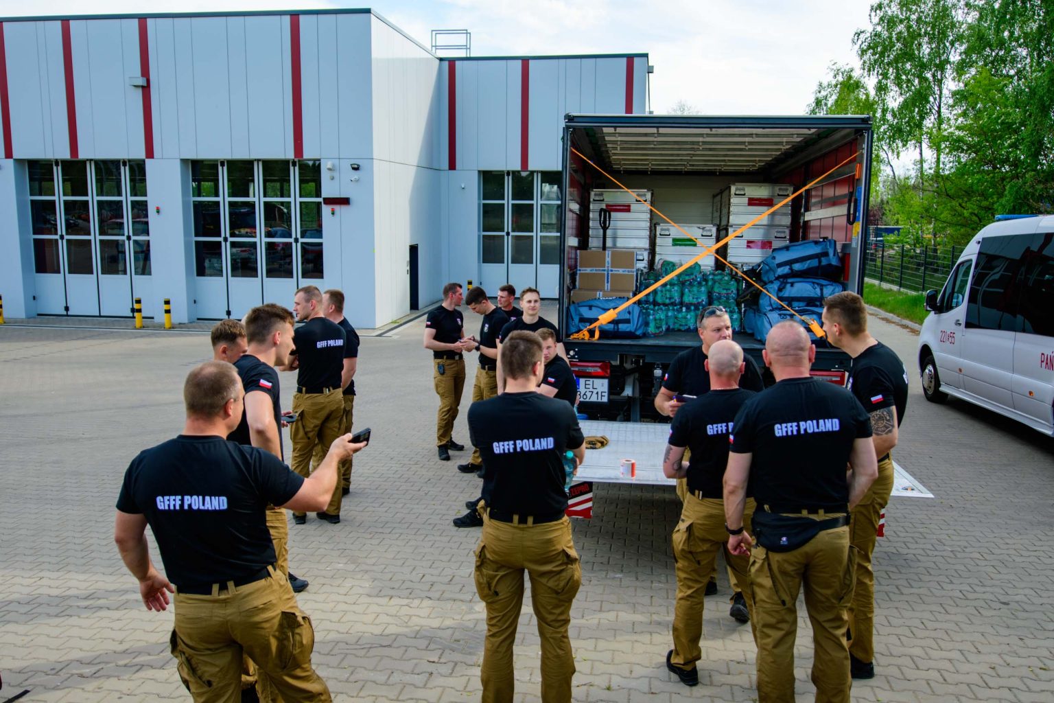 Wyjazd Strażaków z modułu GFFF z województwa łódzkiego na Lubelszczyznę fot Sebastian Szwajkowski Wyjazd Strazakow z modulu GFFF z wojewodztwa lodzkiego na Lubelszczyzne fot Sebastian Szwajkowski