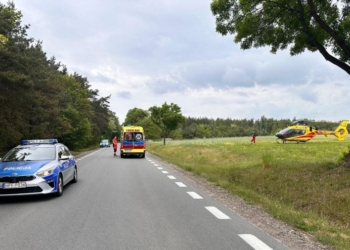 Śmigłowiec LPR lądował pod Rawą Mazowiecką. 11-latka potrącona przez samochód
