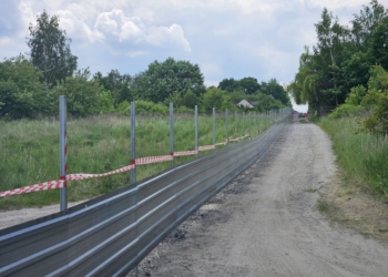 Awantura o ogrodzenie w Zgierzu. Konflikt mieszkańców z deweloperem