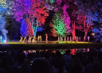 Wianki, taniec i magia przesilenia. Noc Świętojańska w łódzkim Ogrodzie Botanicznym [ZDJĘCIA]