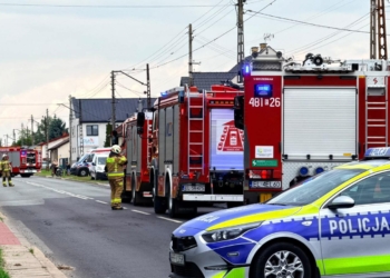 Pożar gazociągu w Konstantynowie Łódzkim. Jedna osoba poparzona, ewakuacja mieszkańców
