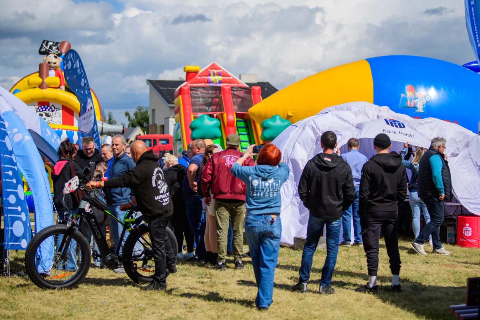 Festiwal Cyrkularnosci w Parzeczewie fot Sebastian Szwajkowski 8