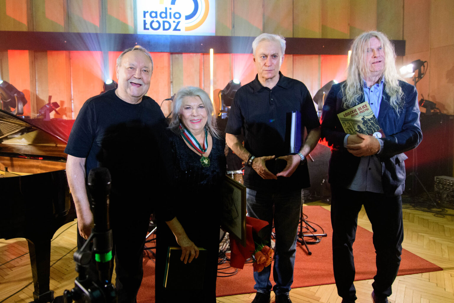 Gloria Artis z Krystyną Prońko w Studiu Debicha fot Sebastian Szwajkowski_27 Gloria Artis z Krystyna Pronko w Studiu Debicha fot Sebastian Szwajkowski 27