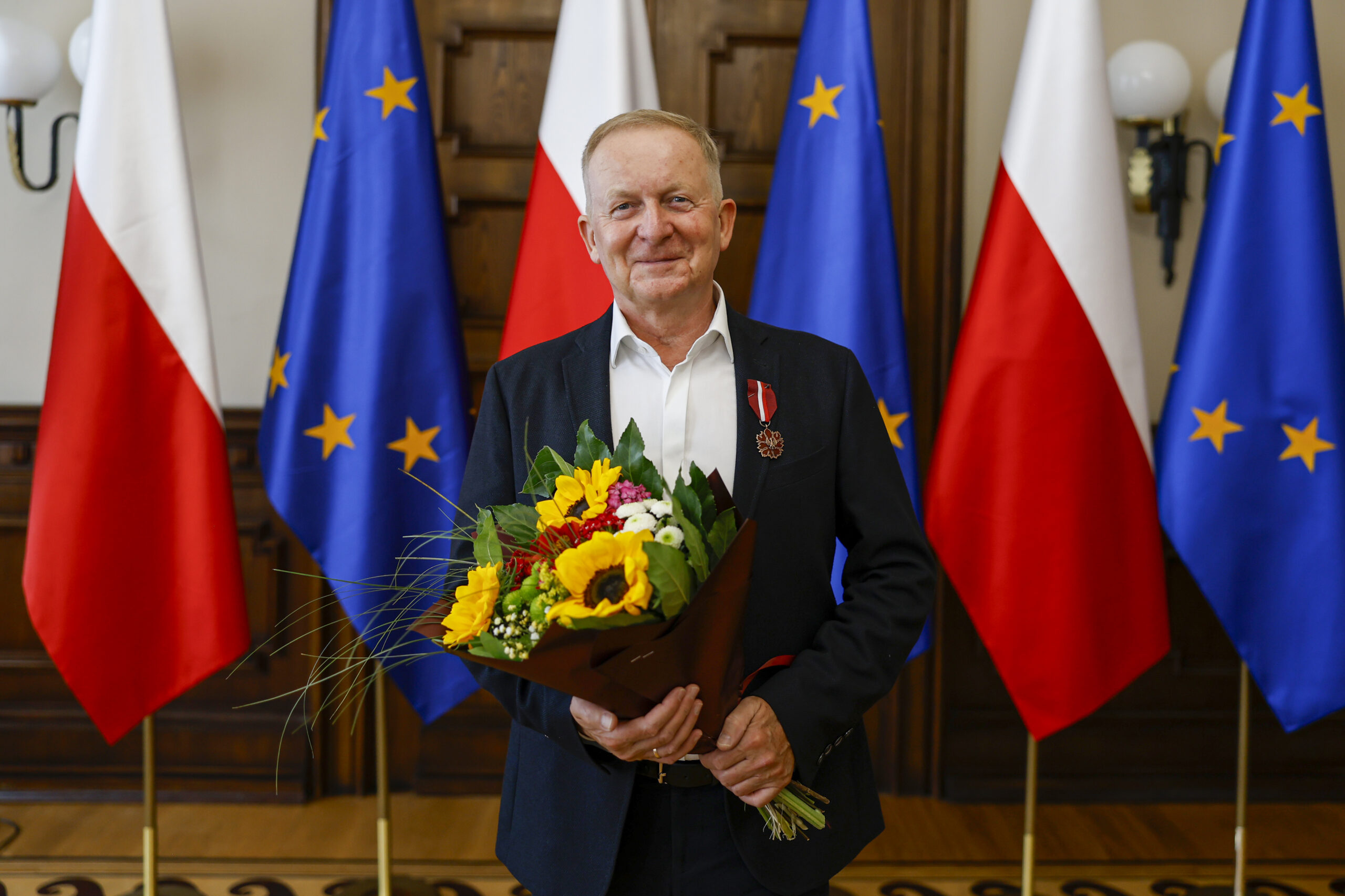 Ludzie Radia Łódź z medalami Gloria Artis