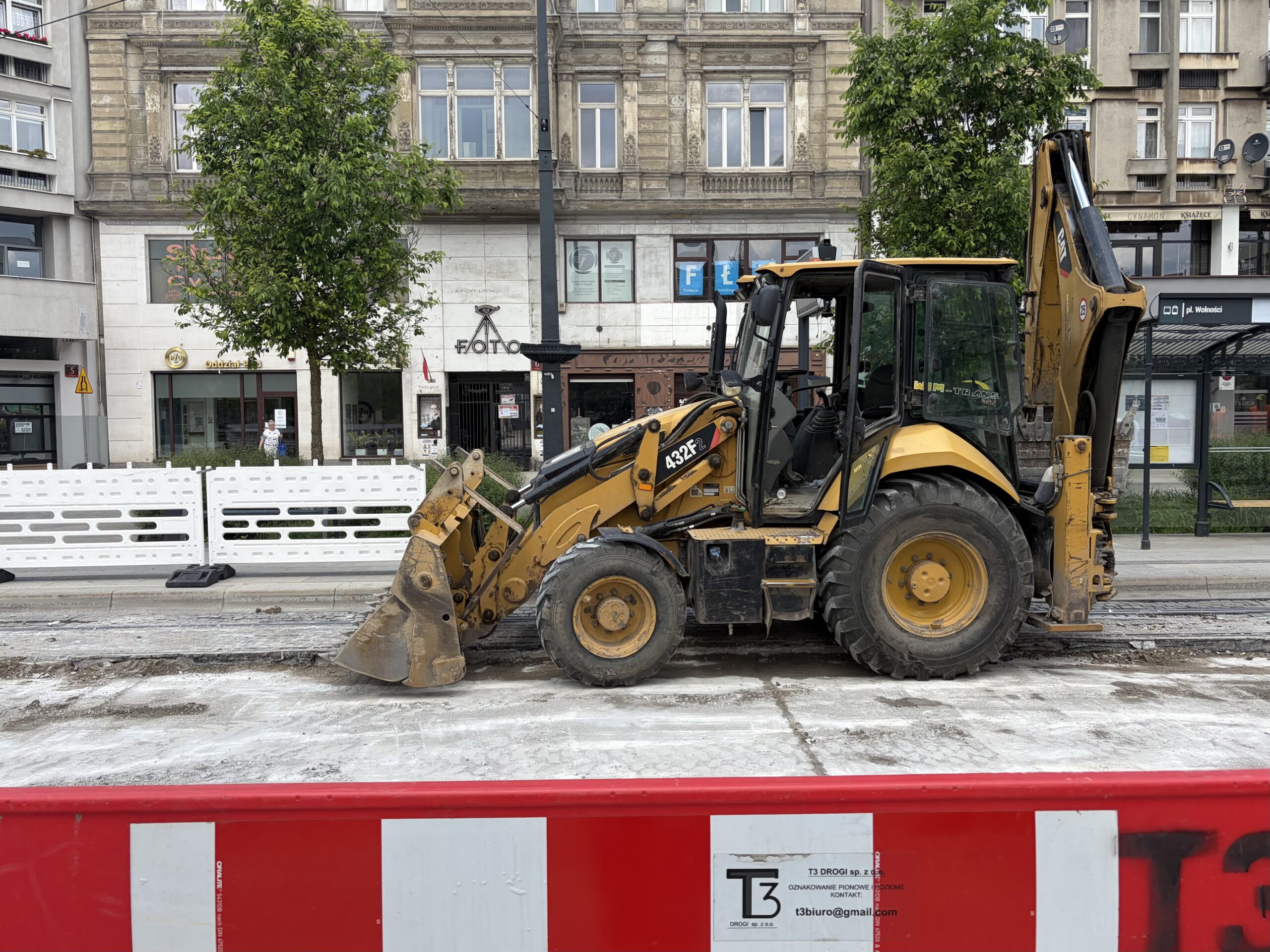 Kolejny remont Placu Wolności rozpoczęty. Kostkę zastąpi beton