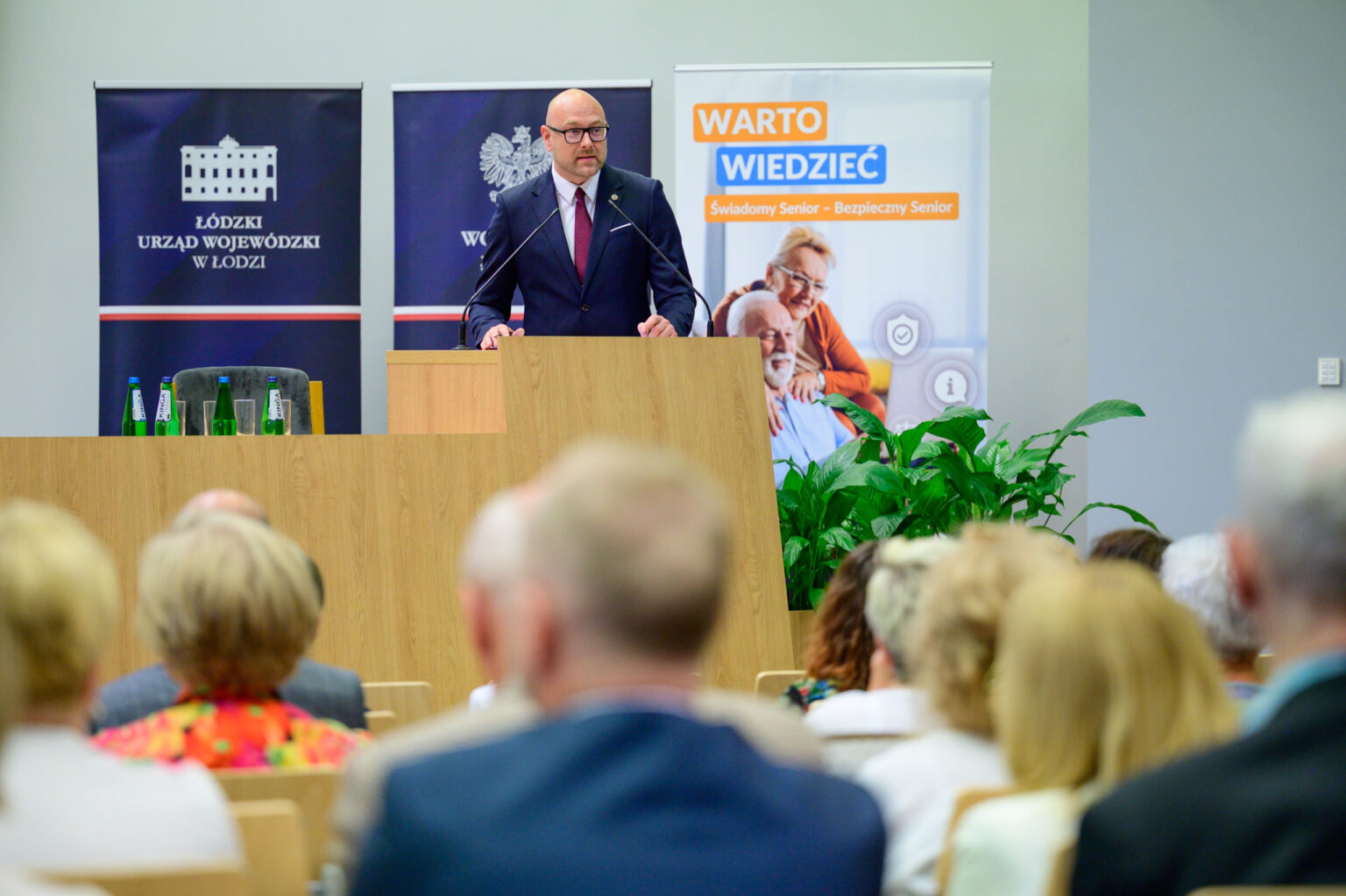 Konferencja Bezpieczny Senior z ministrem sprawiedliwości Waldemarem Żurkiem fot Sebastian Szwajkowski_22 Konferencja Bezpieczny Senior z ministrem sprawiedliwosci Waldemarem Zurkiem fot Sebastian Szwajkowski 22