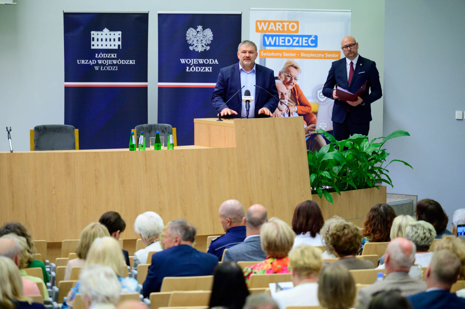 Konferencja Bezpieczny Senior z ministrem sprawiedliwości Waldemarem Żurkiem fot Sebastian Szwajkowski_34 Konferencja Bezpieczny Senior z ministrem sprawiedliwosci Waldemarem Zurkiem fot Sebastian Szwajkowski 34