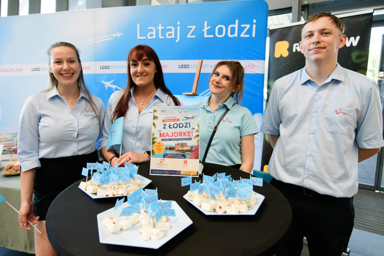 Łodzkie lotnisko z lotami na Majorkę fot Sebastian Szwajkowski_2 Lodzkie lotnisko z lotami na Majorke fot Sebastian Szwajkowski 2