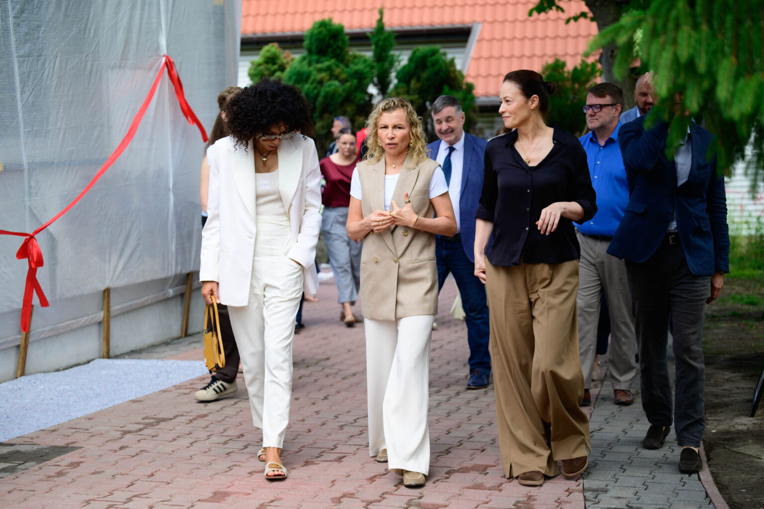 Otwarcie rodzinnego domu dziecka w Lodzi fot Sebastian Szwajkowski 13