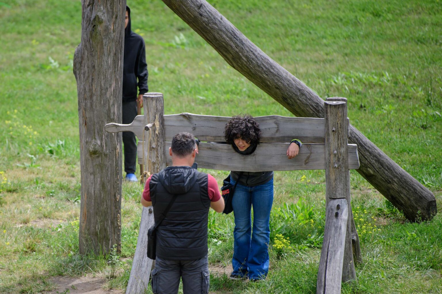 Piknik Archeologiczny w Tumie fot Sebastian Szwajkowski 29