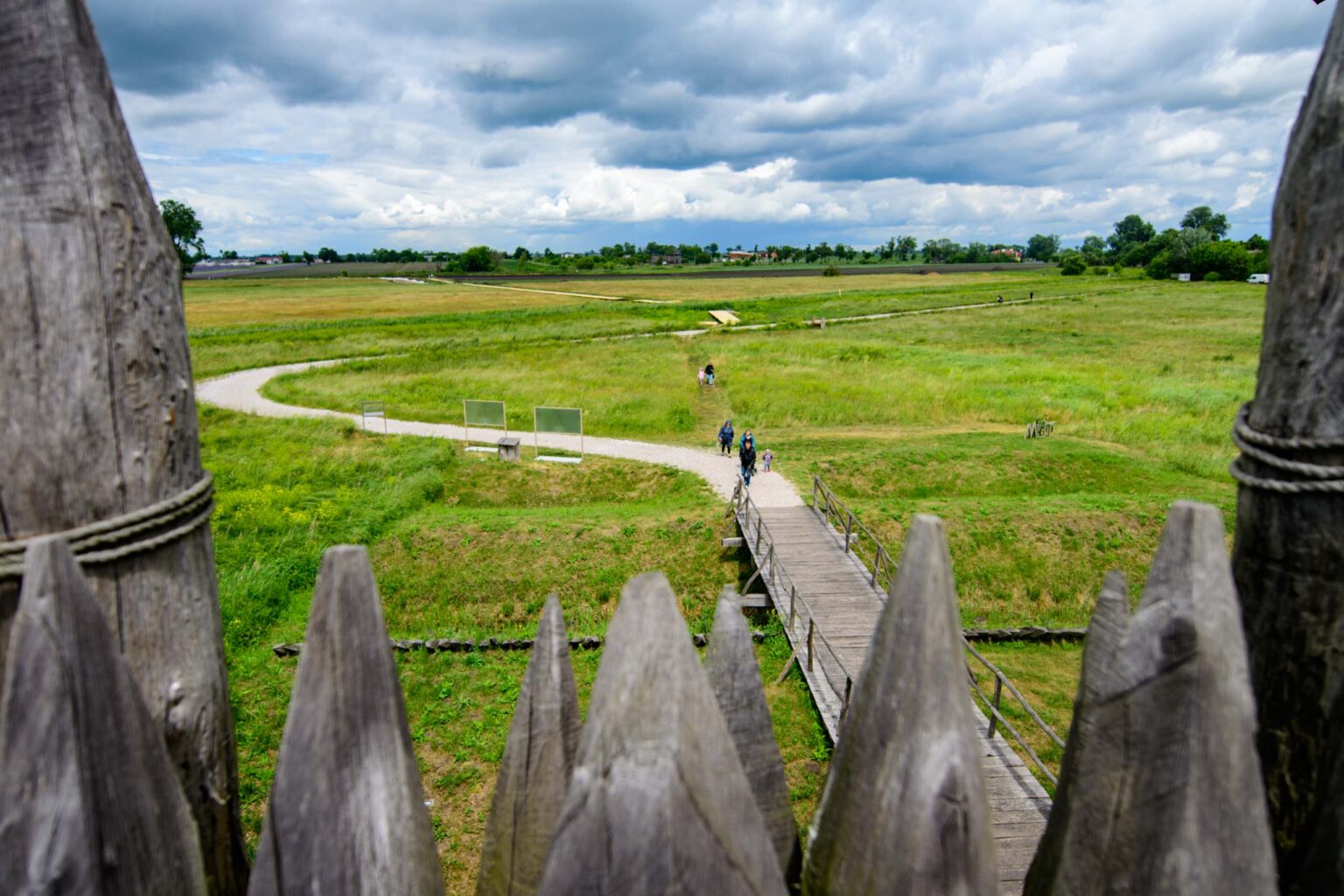 Piknik Archeologiczny w Tumie fot Sebastian Szwajkowski 6