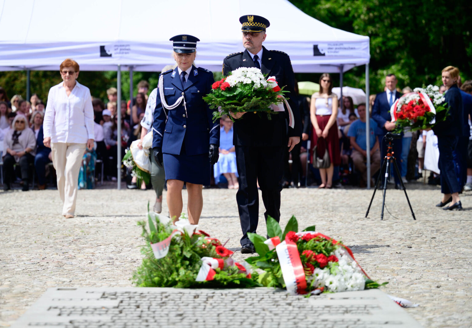 VI Zjazd Ocalalych z obozu przy ulicy Przemyslowej uroczystosci fot Sebastian Szwajkowski 17