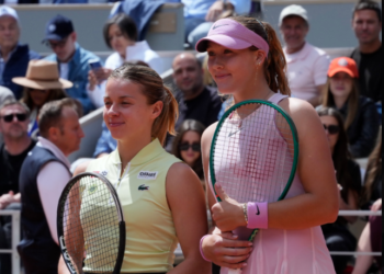 Maja Chwalińska przeszła do historii, ale French Open dla Mirry Andriejewej