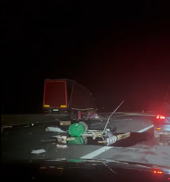 Nocny wypadek na A1. Autostrada w kierunku Gdańska zablokowana do wieczora