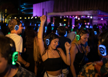 Koncerty, kino plenerowe i Silent Disco. Wakacje na Piotrkowskiej w Łodzi