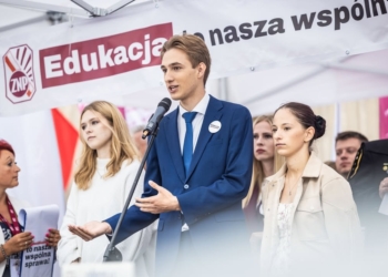 Czego brakuje w polskiej szkole? Gościem RŁ Paweł Mrozek z Akcji Uczniowskiej