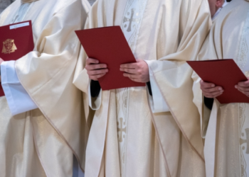 Zmiany w Archidiecezji Łódzkiej. Kardynał Krajewski powołał specjalną komisję 5 Zmiany w Archidiecezji Łódzkiej. Kardynał Krajewski powołał specjalną komisję