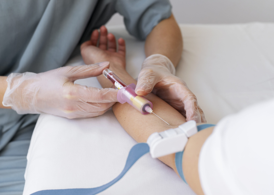 Nie róbmy wakacji od pomagania. Krwiodawcy są potrzebni także latem 1 Nie róbmy wakacji od pomagania. Krwiodawcy są potrzebni także latem