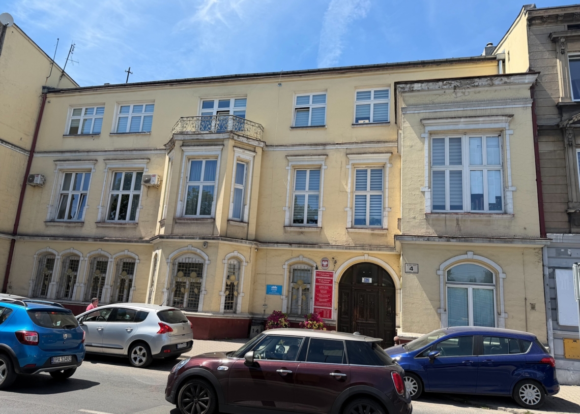 Zabytkowy pałac w Pabianicach ma przejść gruntowną modernizację [ZDJĘCIA]