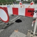Zapadlisko na Zdrowiu. Ulica Siewna zamknięta do końca tygodnia [ZDJĘCIA]