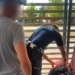 Udar cieplny na stacji paliw w Zgierzu. Szybka reakcja policjantów uratowała 37-latka