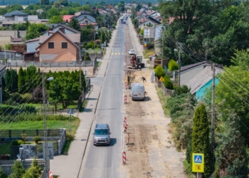 Ruszyła przebudowa DW486. Powstanie nowa jezdnia, chodniki i droga rowerowa