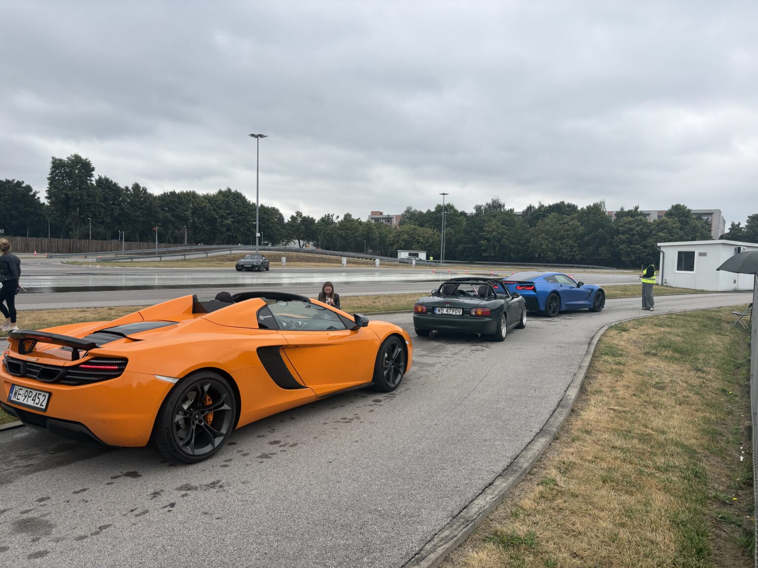 Supercar Taxi w Sieradzu. Sprawdzali swoje umiejętności za kółkiem, fot. Jakub Jędrzejewski IMG 3224