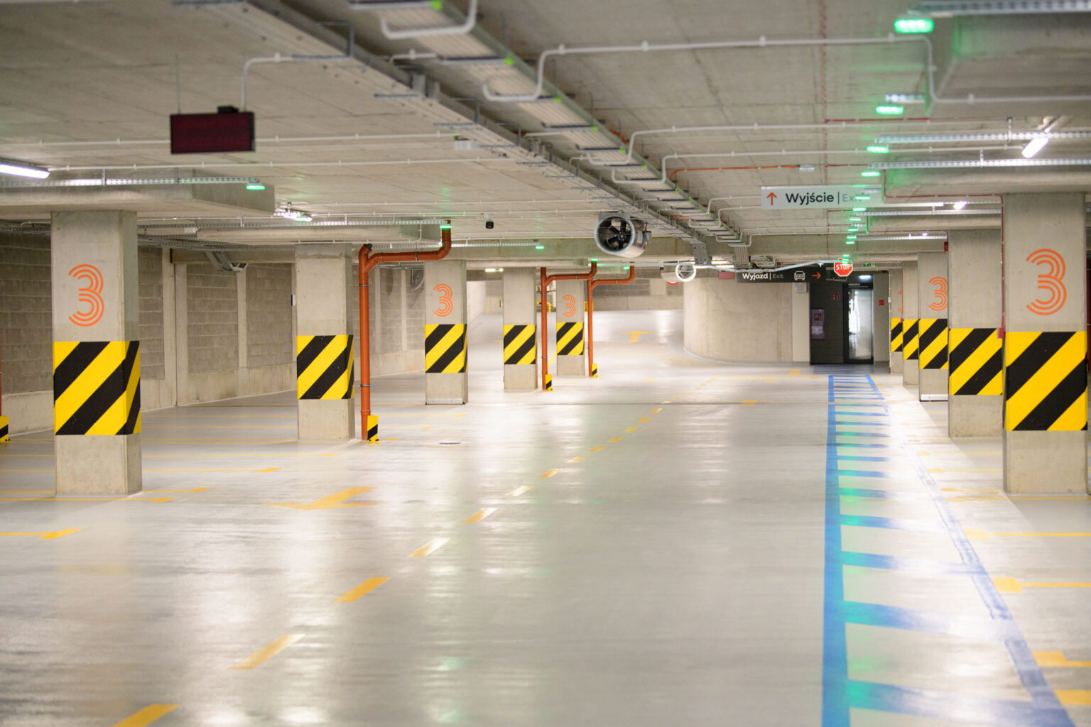 Kolejny parking wielopoziomowy otwarty fot Sebastian Szwajkowski 16