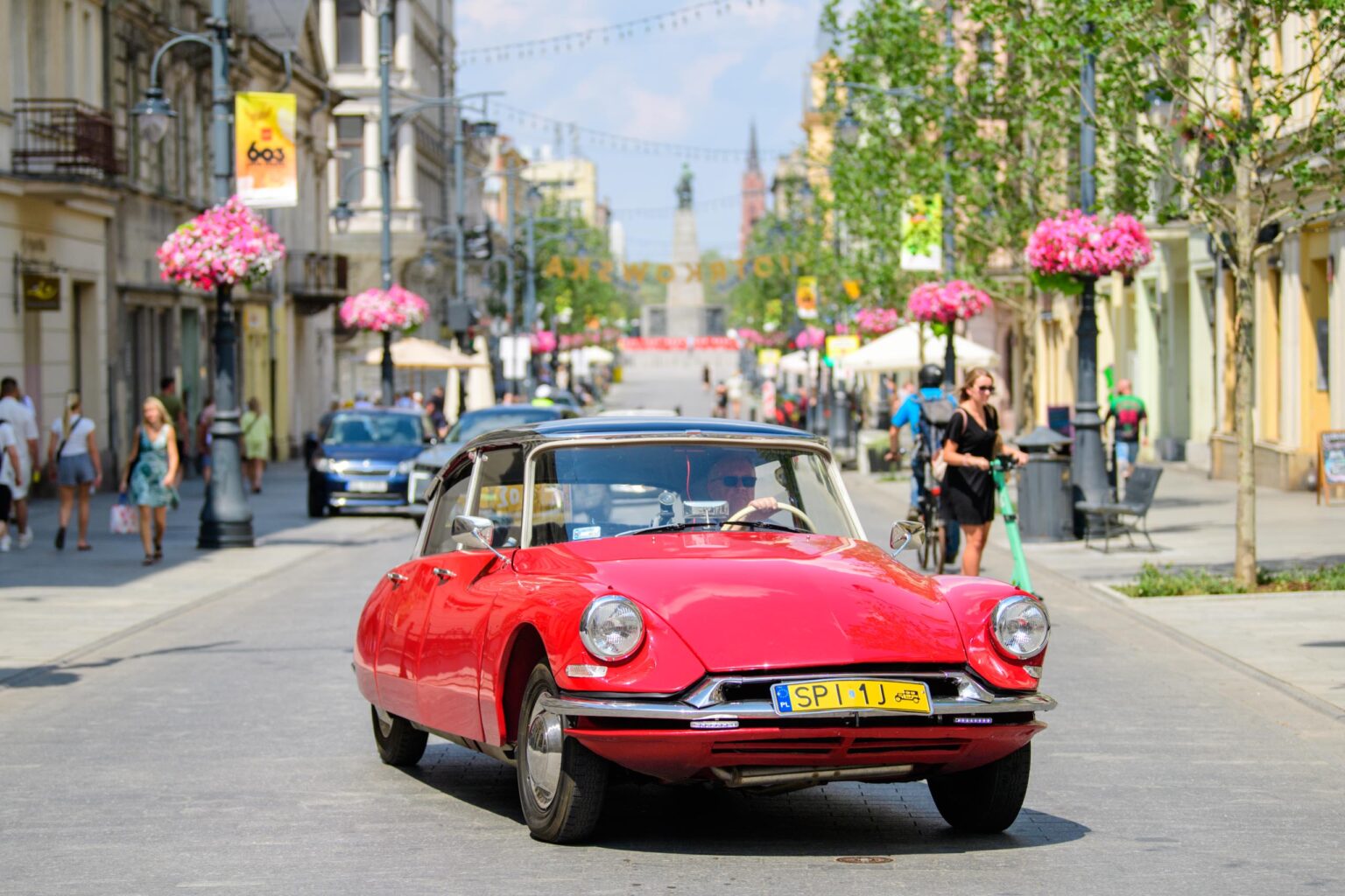Parada zabytkowych Citroenow fot Sebastian Szwajkowski 17
