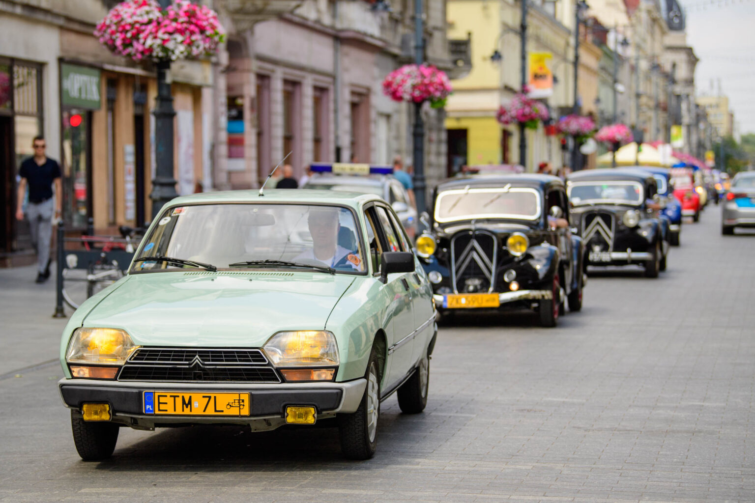 Parada zabytkowych Citroenow fot Sebastian Szwajkowski 21