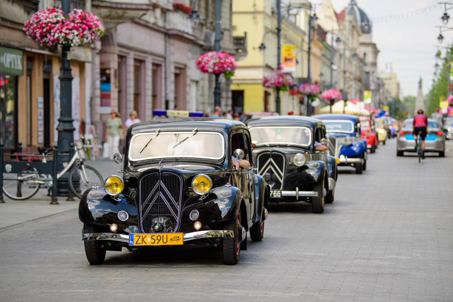 Parada zabytkowych Citroenow fot Sebastian Szwajkowski 22