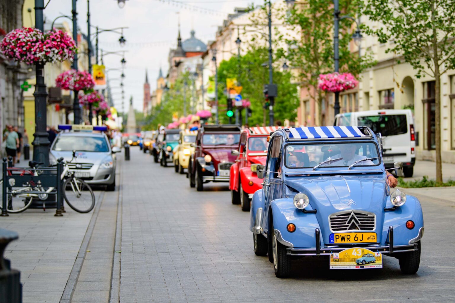 Parada zabytkowych Citroenow fot Sebastian Szwajkowski 24