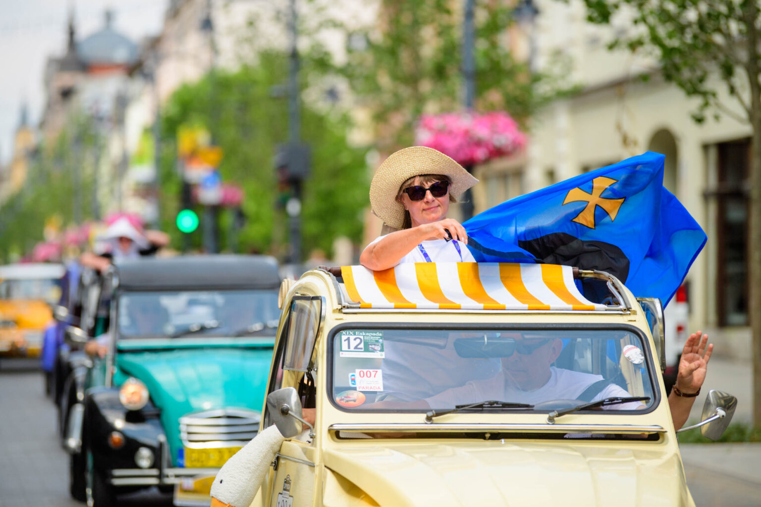 Parada zabytkowych Citroenow fot Sebastian Szwajkowski 26